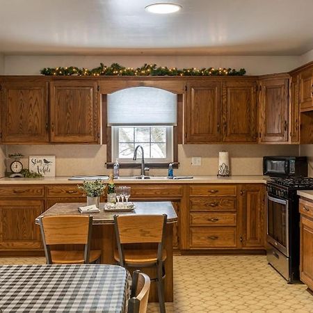 Weaver Ridge Manor Villa Millersburg Buitenkant foto