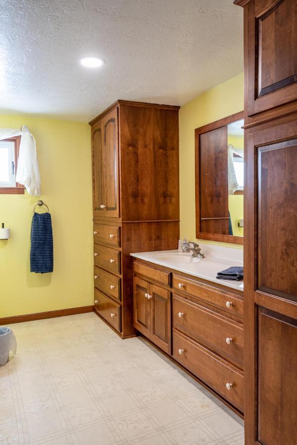 Weaver Ridge Manor Villa Millersburg Buitenkant foto