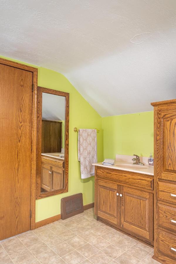 Weaver Ridge Manor Villa Millersburg Buitenkant foto
