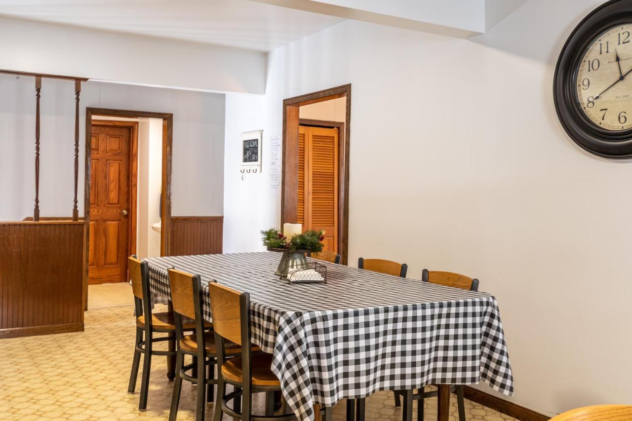 Weaver Ridge Manor Villa Millersburg Buitenkant foto
